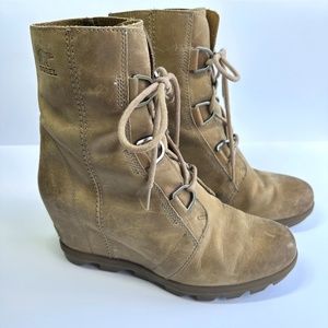 Sorel Joan Of Arctic Wedge II Boots in Ash Brown Women's Size 10